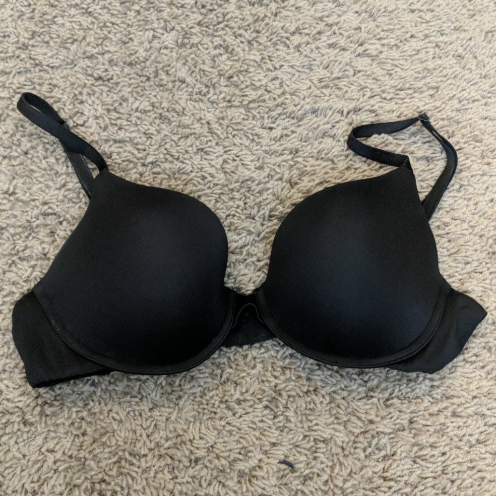 Victoria's Secret Body semi-demi bra 34C